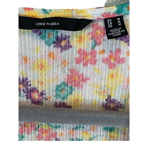 Vero Moda Sz Medium Floral Tie Front Crop - Picture 4 of 4